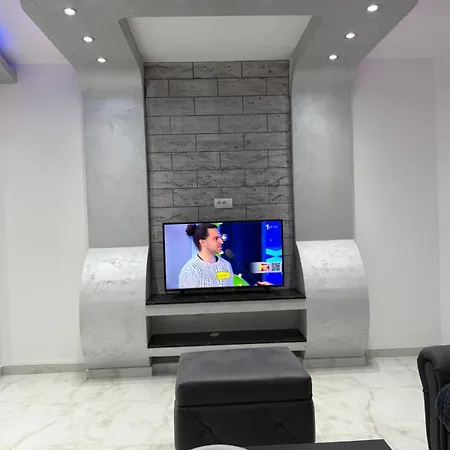 بيت للعطل Mirni Raj